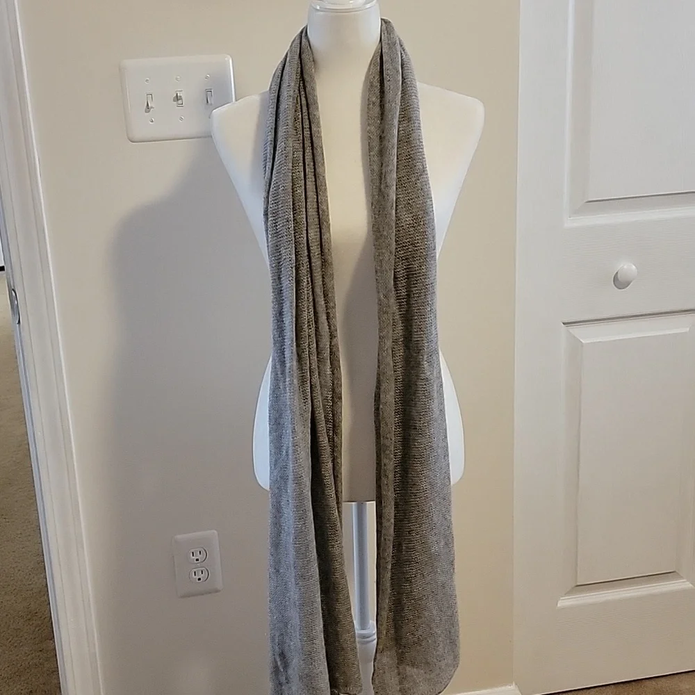 BP Studio Gray Knit Scarf - Picture 3 of 4